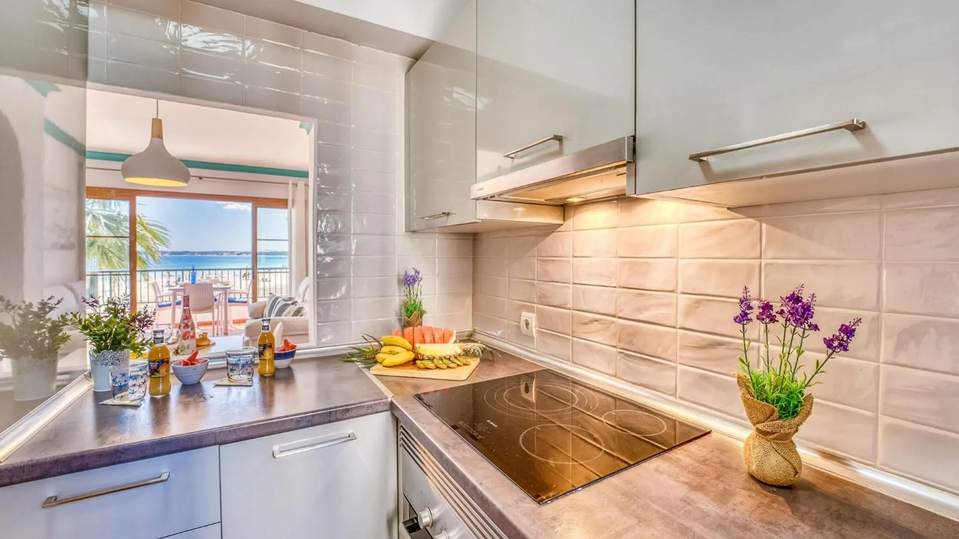 Charming Sea View Apartment In Alcudia 0*,  Spanyolország